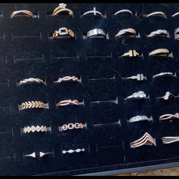 Gabriel & Co 14k Gold & diamond rings - Picture 9 of 16